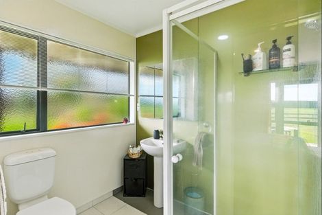 Photo of property in 70 Joblins Road, Levin, 5571