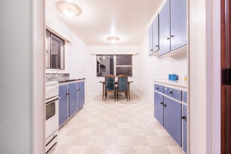 Photo of property in 34 Kaikoura Street, Henderson, Auckland, 0612