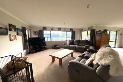 Photo of property in 2 Flemington Road, Aramoho, Whanganui, 4584
