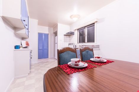 Photo of property in 34 Kaikoura Street, Henderson, Auckland, 0612