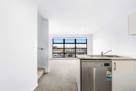Photo of property in 17 Owens Place, Mount Maunganui, 3116