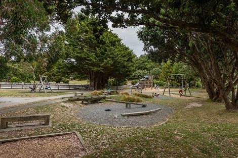 Photo of property in 13f3 Luckie Street, Tawa, Wellington, 5028