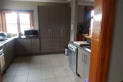 Photo of property in 24 Ake Ake Avenue, Hokowhitu, Palmerston North, 4410