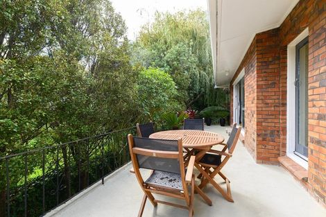 Photo of property in 19 Kereru Street, Henderson, Auckland, 0612