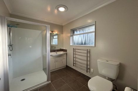 Photo of property in 17 Whiting Crescent, Greenmeadows, Napier, 4112