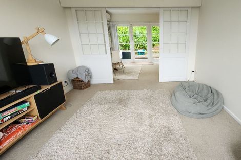 Photo of property in 10a Norna Crescent, Kelburn, Wellington, 6012