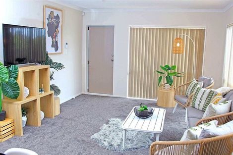 Photo of property in 39a Senator Drive, Manurewa, Auckland, 2105