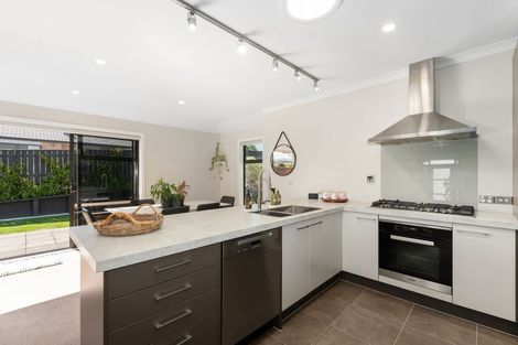 Photo of property in 21 Nelson Avenue, Aotea, Porirua, 5024