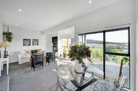 Photo of property in 8 Hobday Lane, Mount Pleasant, Christchurch, 8081