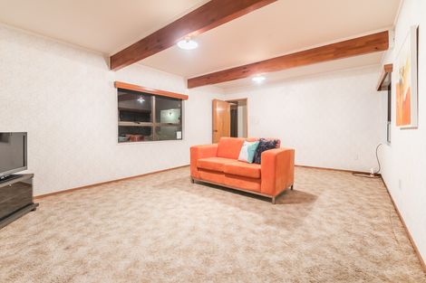 Photo of property in 34 Kaikoura Street, Henderson, Auckland, 0612