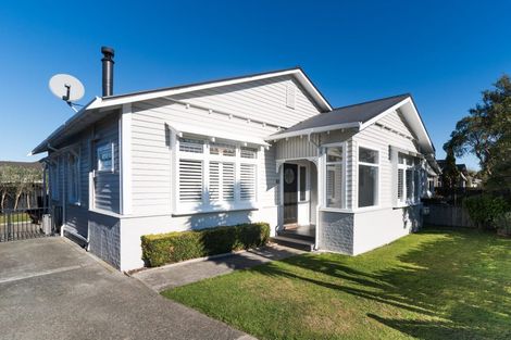 Photo of property in 37 Miro Street, Takaro, Palmerston North, 4410