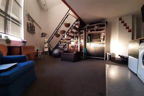 Photo of property in Urbane Apartments, 32/29 Webb Street, Mount Cook, Wellington, 6011