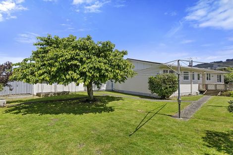 Photo of property in 25 Longfellow Street, Trentham, Upper Hutt, 5018