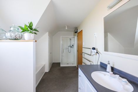 Photo of property in 2a Massey Avenue, Saint Clair, Dunedin, 9012