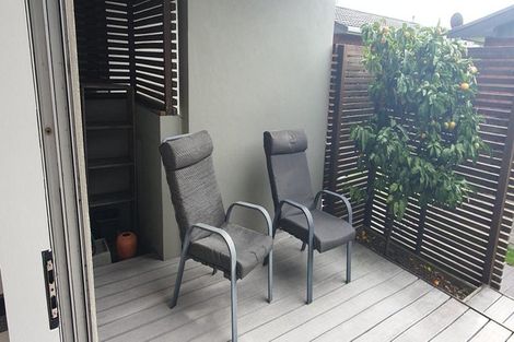 Photo of property in 364b Devon Street East, Strandon, New Plymouth, 4312