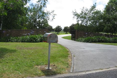 Photo of property in 5 Burberry Road, Karaka, Drury, 2578