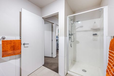 Photo of property in 22 Erceg Way, Rosehill, Papakura, 2113