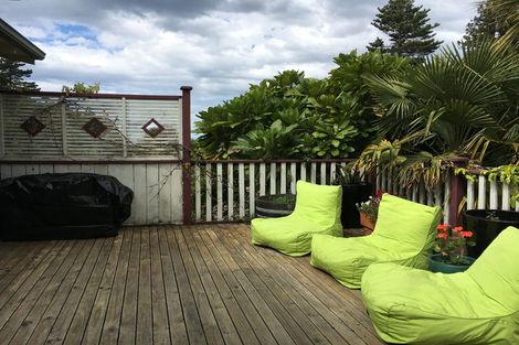 Photo of property in 28 Coote Road, Bluff Hill, Napier, 4110