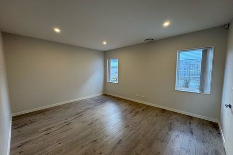 Photo of property in 18 Taurikura Way, Fairview Heights, Auckland, 0632