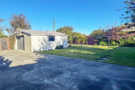 Photo of property in 17 Roberts Road, Hei Hei, Christchurch, 8042
