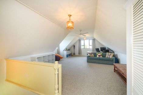 Photo of property in 68 Pencarrow Street, Highbury, Palmerston North, 4412