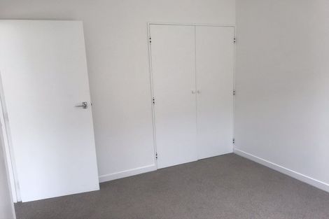 Photo of property in 21/125u Queens Drive, Lyall Bay, Wellington, 6022