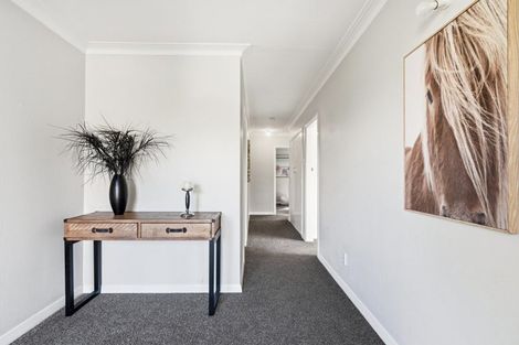 Photo of property in 11 Pioneer Crescent, Helensburgh, Dunedin, 9010