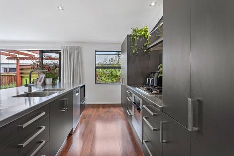 Photo of property in 3 Riverwood Boulevard, Redwood, Christchurch, 8051