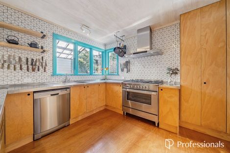 Photo of property in 20 London Road, Korokoro, Lower Hutt, 5012