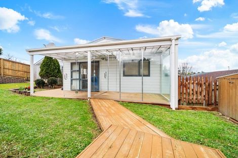 Photo of property in 2/109 Target Road, Totara Vale, Auckland, 0629