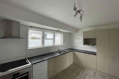 Photo of property in 15 Gray Avenue, Paraparaumu Beach, Paraparaumu, 5032