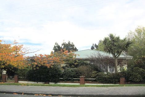Photo of property in 13 Newarp Street, Balclutha, 9230