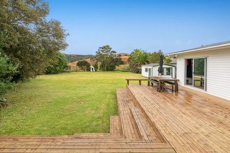 Photo of property in 50 Awaroa Road, Helensville, 0800