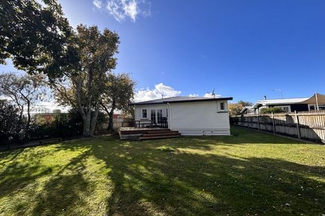 Photo of property in 76 Summerhill Drive, Fitzherbert, Palmerston North, 4410