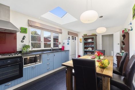 Photo of property in 48f1 Lyall Parade, Lyall Bay, Wellington, 6022