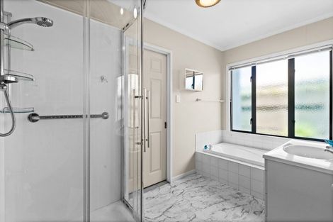 Photo of property in 2/38 Avondale Road, Taradale, Napier, 4112