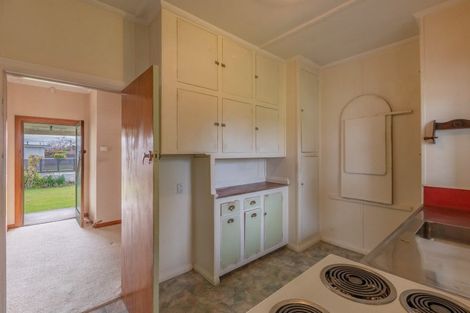 Photo of property in 30 Anzac Avenue, Onekawa, Napier, 4110