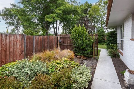 Photo of property in 23 Barnes Road, Redwood, Christchurch, 8051