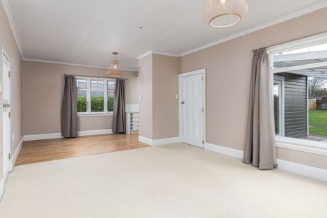 Photo of property in 8 Herbert Street, Waimate, 7924
