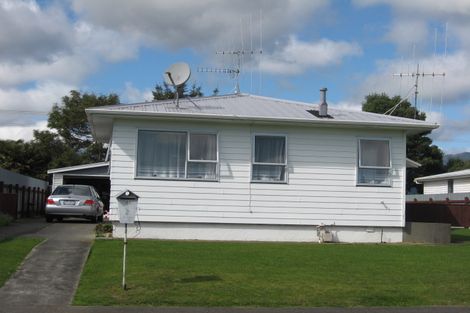 Photo of property in 41 Strathmore Avenue, Levin, 5510