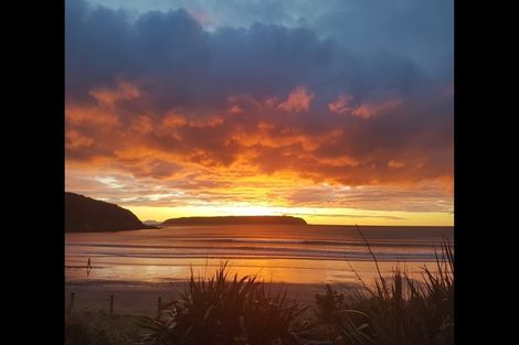 Photo of property in 7- 9 Toms Road, Titahi Bay, Porirua, 5022