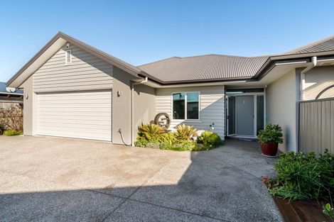 Photo of property in 10 Harold Place, Stoke, Nelson, 7011