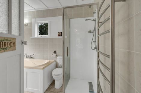 Photo of property in 49 Waihi Road, Hawera, 4610