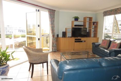 Photo of property in 5u9b Kent Terrace, Mount Victoria, Wellington, 6011