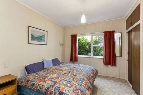 Photo of property in 24 Chamberlain Road, Karori, Wellington, 6012