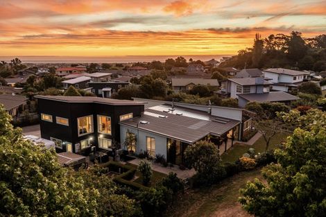 Photo of property in 12 Cotswolds Close, Otamatea, Whanganui, 4500