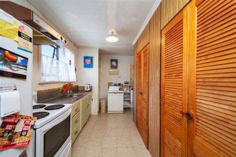 Photo of property in 174 South Road, Hawera, 4610