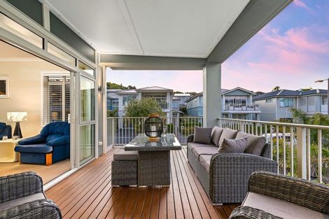 Photo of property in 118 Landmark Terrace, Orewa, 0931