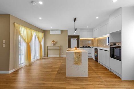 Photo of property in 126 Kervil Avenue, Te Atatu Peninsula, Auckland, 0610