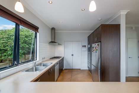 Photo of property in 19 Highfields Terrace, Henderson, Auckland, 0612